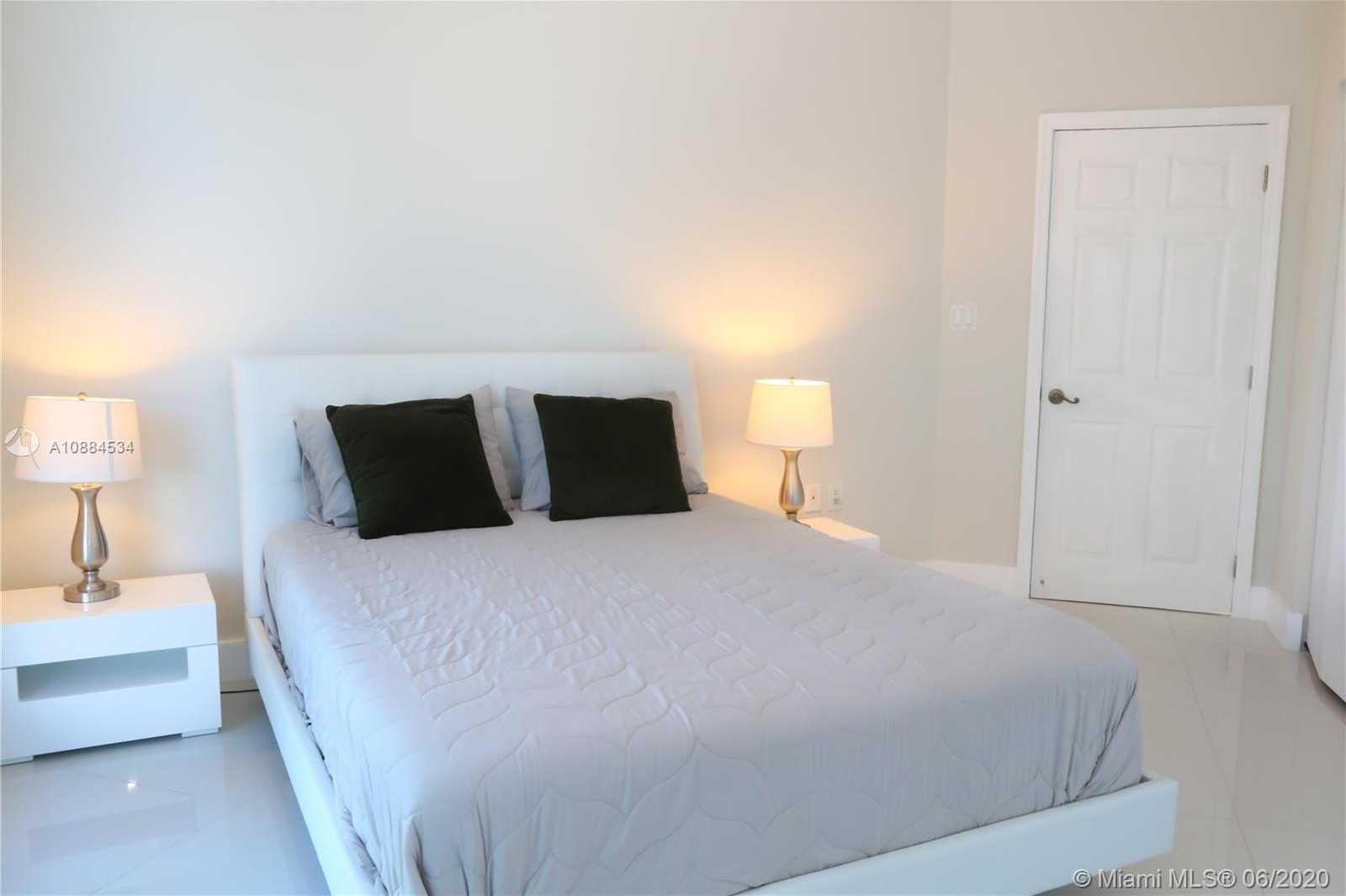 Small Image of 9401 COLLINS AVE #402, Surfside Number 4