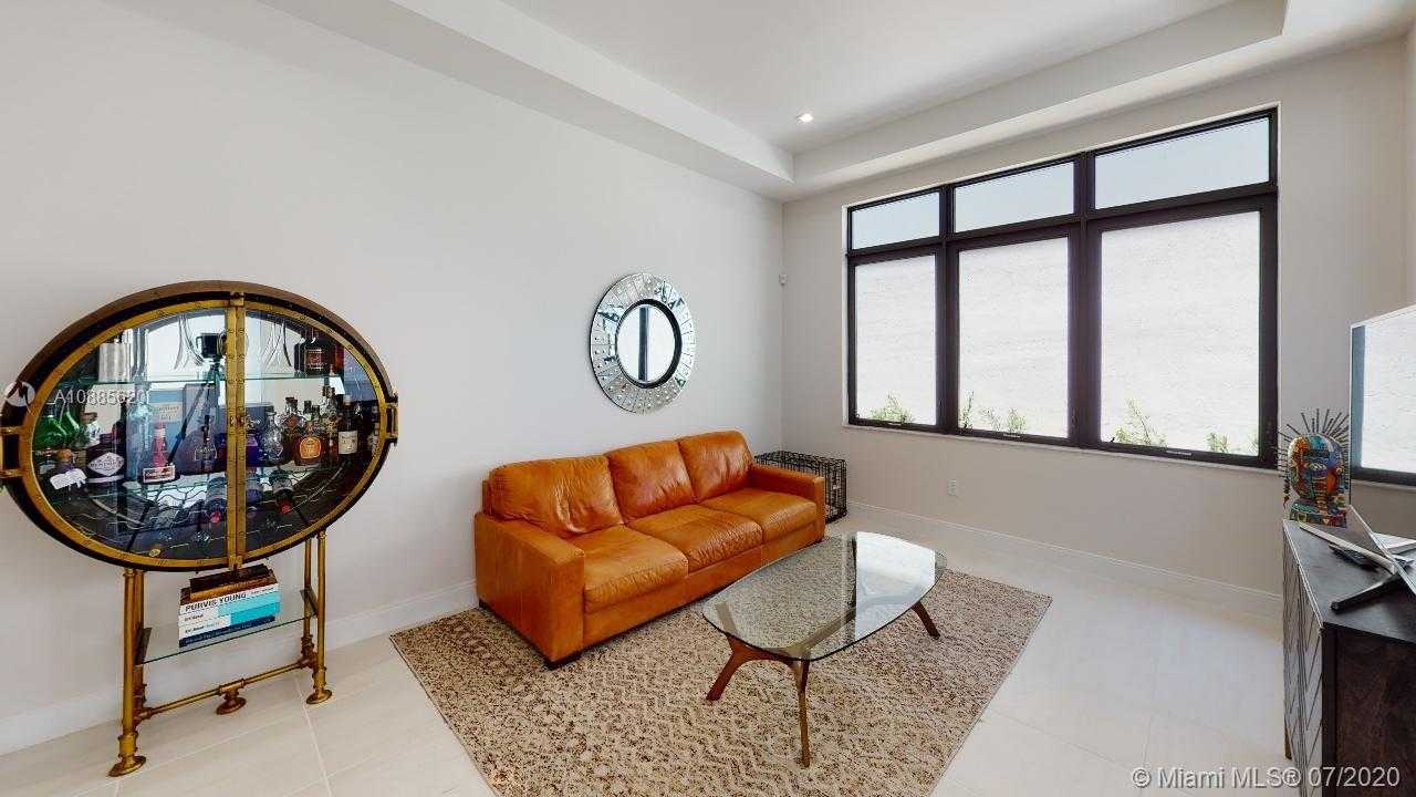 Small Image of 8459 NORTH WEST 47TH TER, Doral Number 21