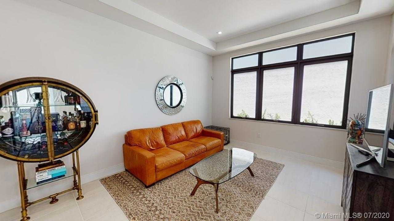 Small Image of 8459 NORTH WEST 47TH TER, Doral Number 23