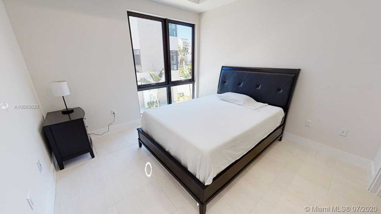 Small Image of 8459 NORTH WEST 47TH TER, Doral Number 29