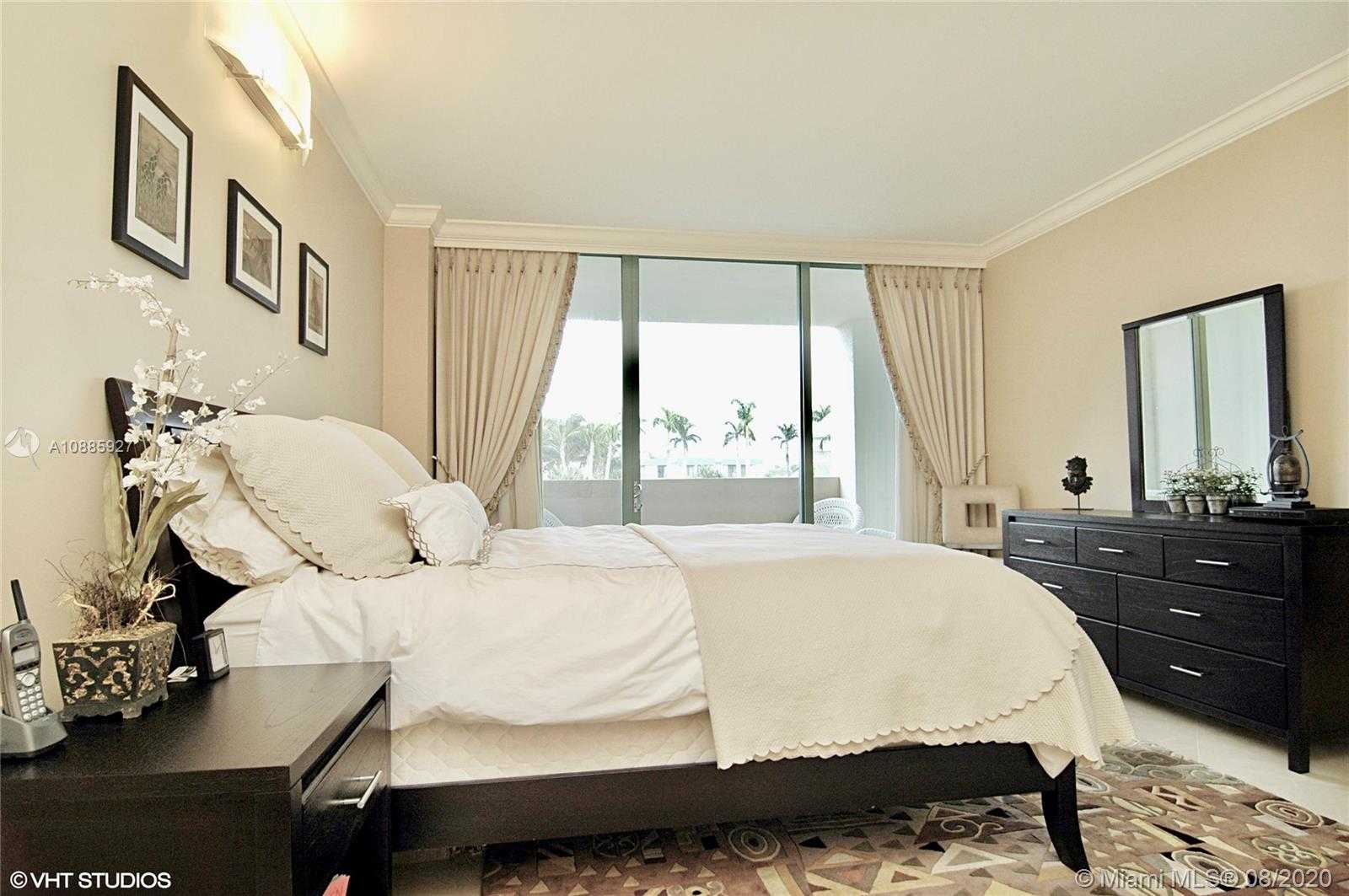 Small Image of 3400 SOUTH WEST 27TH AVE #307, Miami Number 5