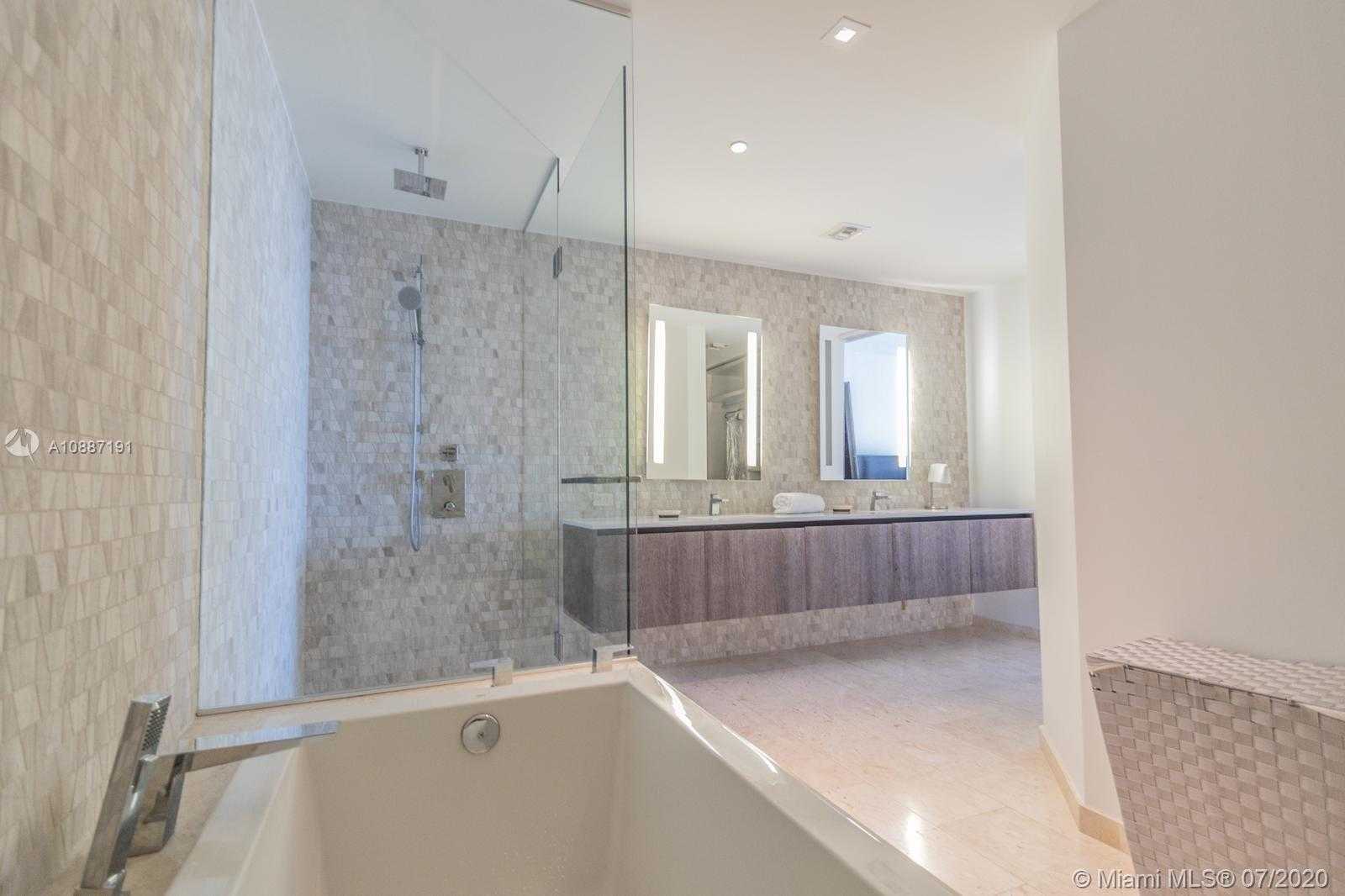 Small Image of 68 6TH ST #3207, Miami Number 14