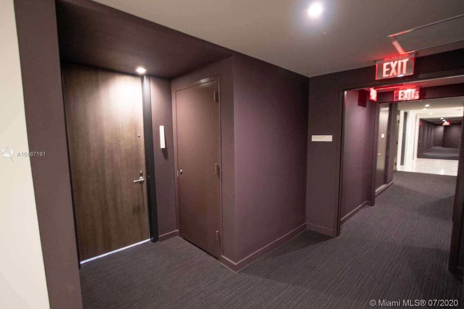 Small Image of 68 6TH ST #3207, Miami Number 27