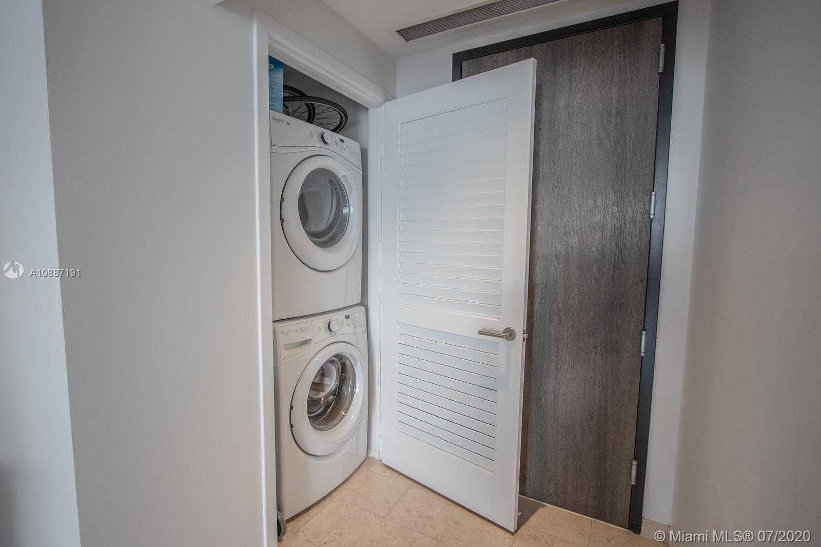 Small Image of 68 6TH ST #3207, Miami Number 30