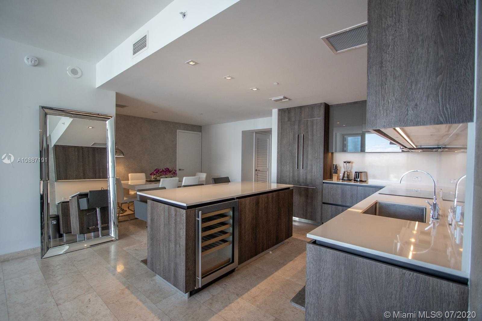 Small Image of 68 6TH ST #3207, Miami Number 9