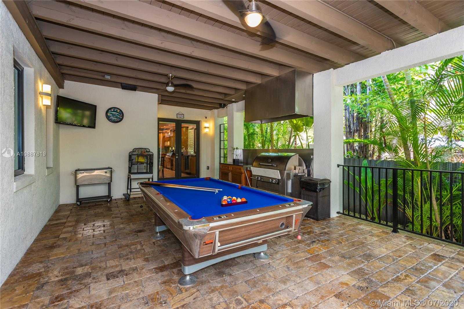Small Image of 2533 ANDROS AVE, Miami Number 24
