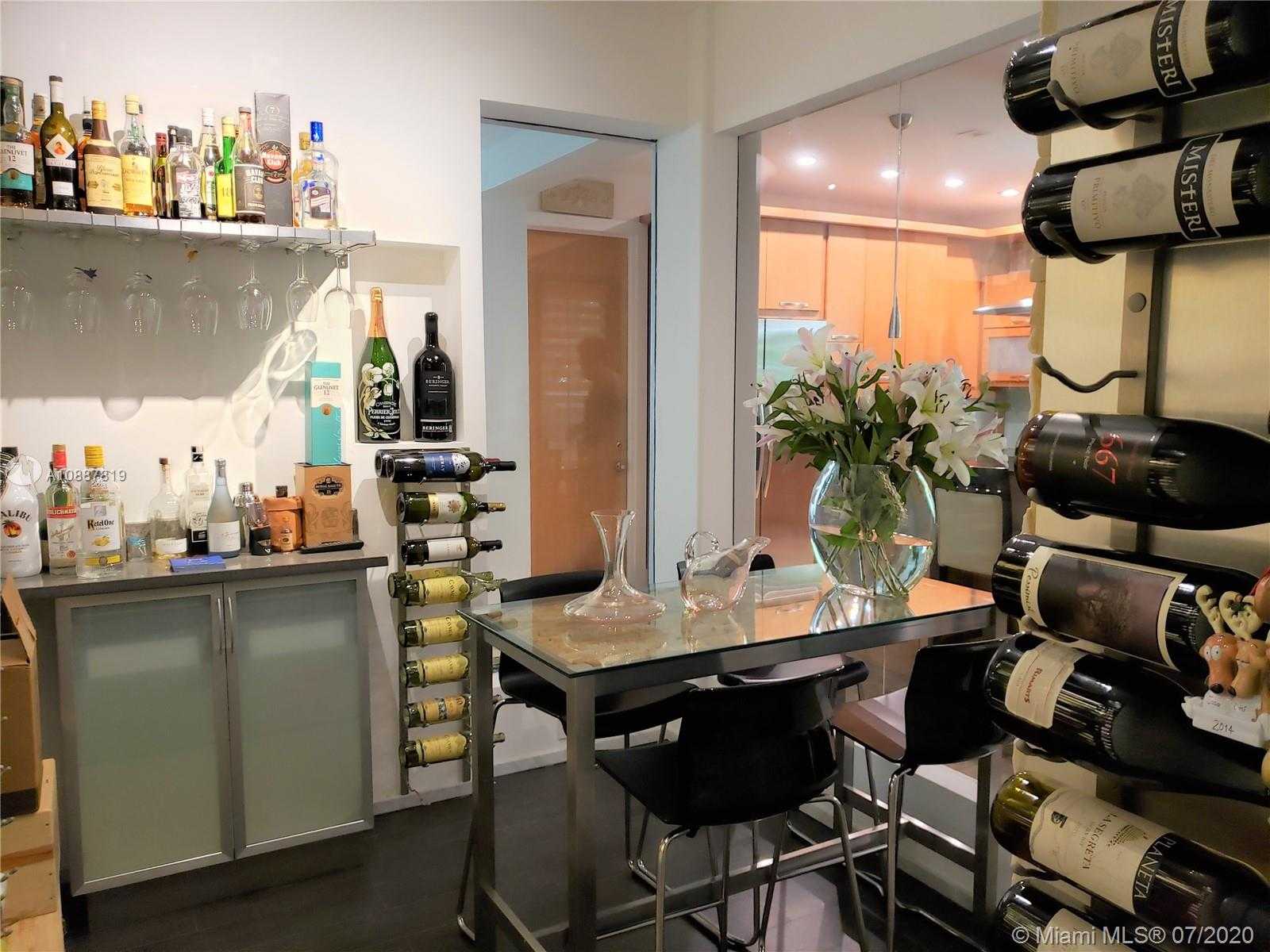 Small Image of 2533 ANDROS AVE, Miami Number 29