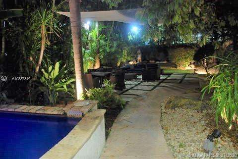 Small Image of 2533 ANDROS AVE, Miami Number 32