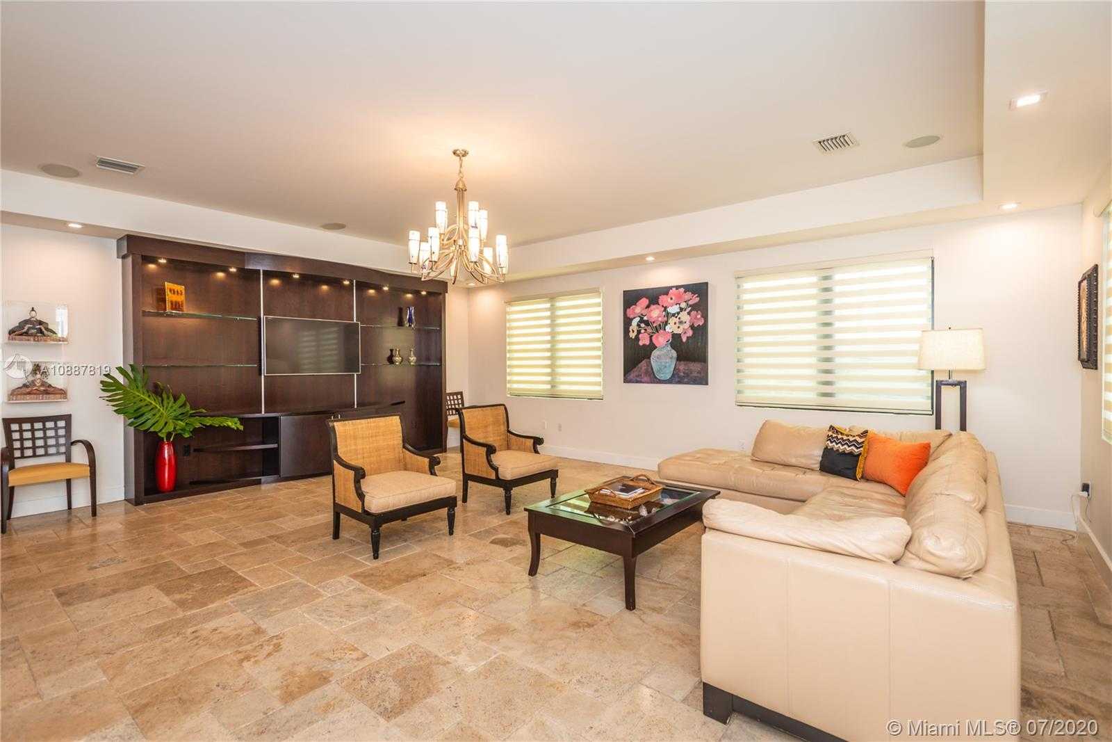 Small Image of 2533 ANDROS AVE, Miami Number 6