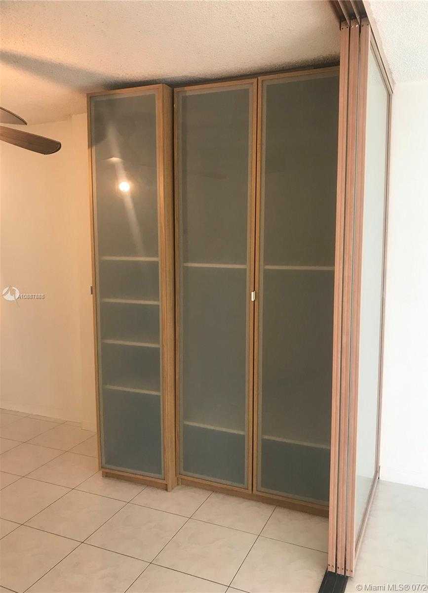 Small Image of 200 178TH DR #302, Sunny Isles Beach Number 14