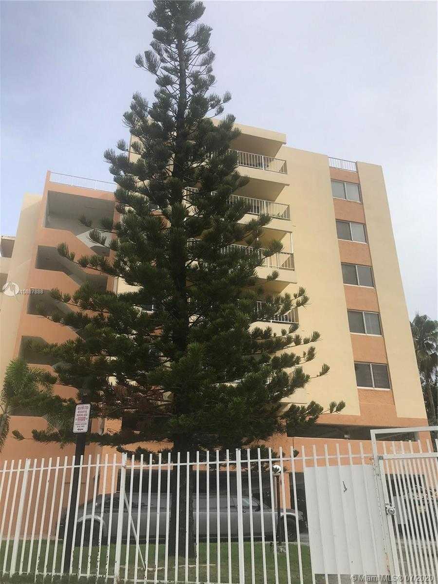 Small Image of 200 178TH DR #302, Sunny Isles Beach Number 2
