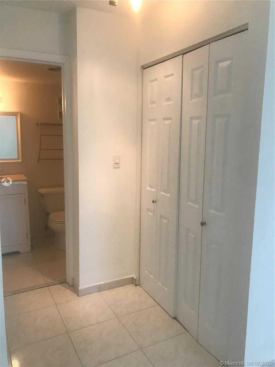 Small Image of 200 178TH DR #302, Sunny Isles Beach Number 8