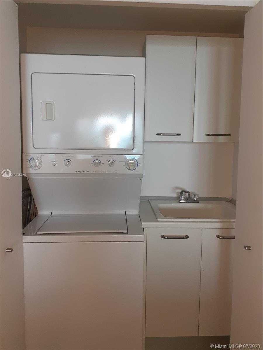 Small Image of 1331 EAST BRICKELL BAY DR #3403, Miami Number 20