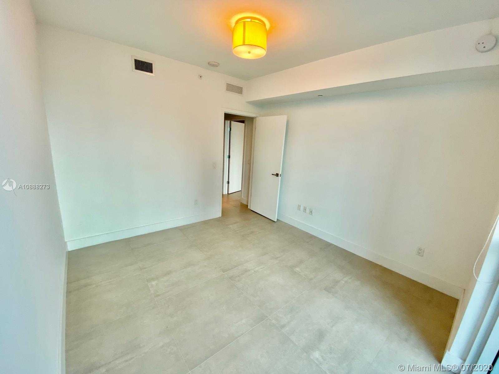 Small Image of 1080 BRICKELL AVE #3107, Miami Number 12