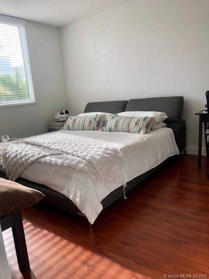 Small Image of 18800 NORTH EAST 29TH AVE #424, Aventura Number 6