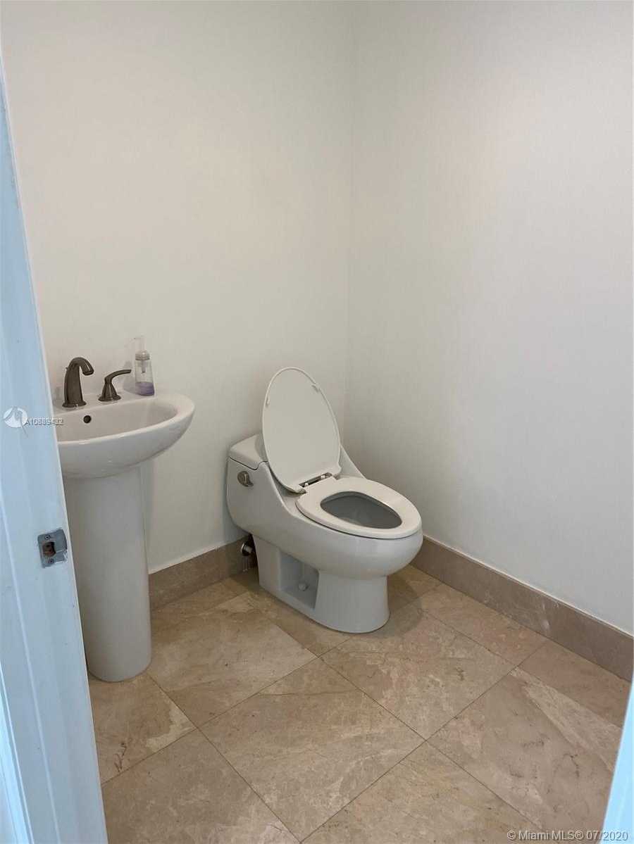 Small Image of 3301 NORTH EAST 183RD ST #2604, Aventura Number 9