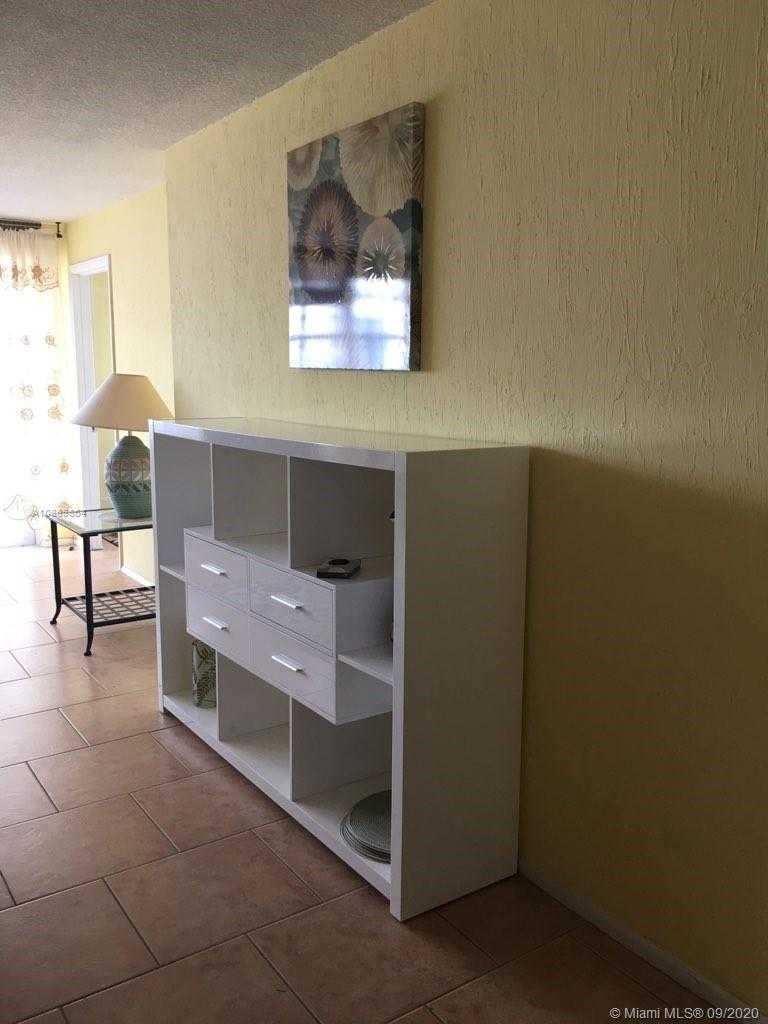 Small Image of 250 174TH ST #912, Sunny Isles Beach Number 11