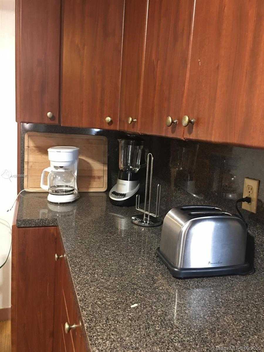 Small Image of 250 174TH ST #912, Sunny Isles Beach Number 16