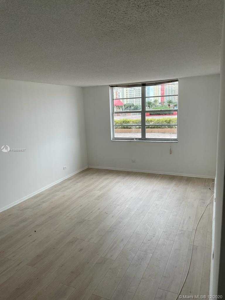 Small Image of 250 174TH ST #218, Sunny Isles Beach Number 4