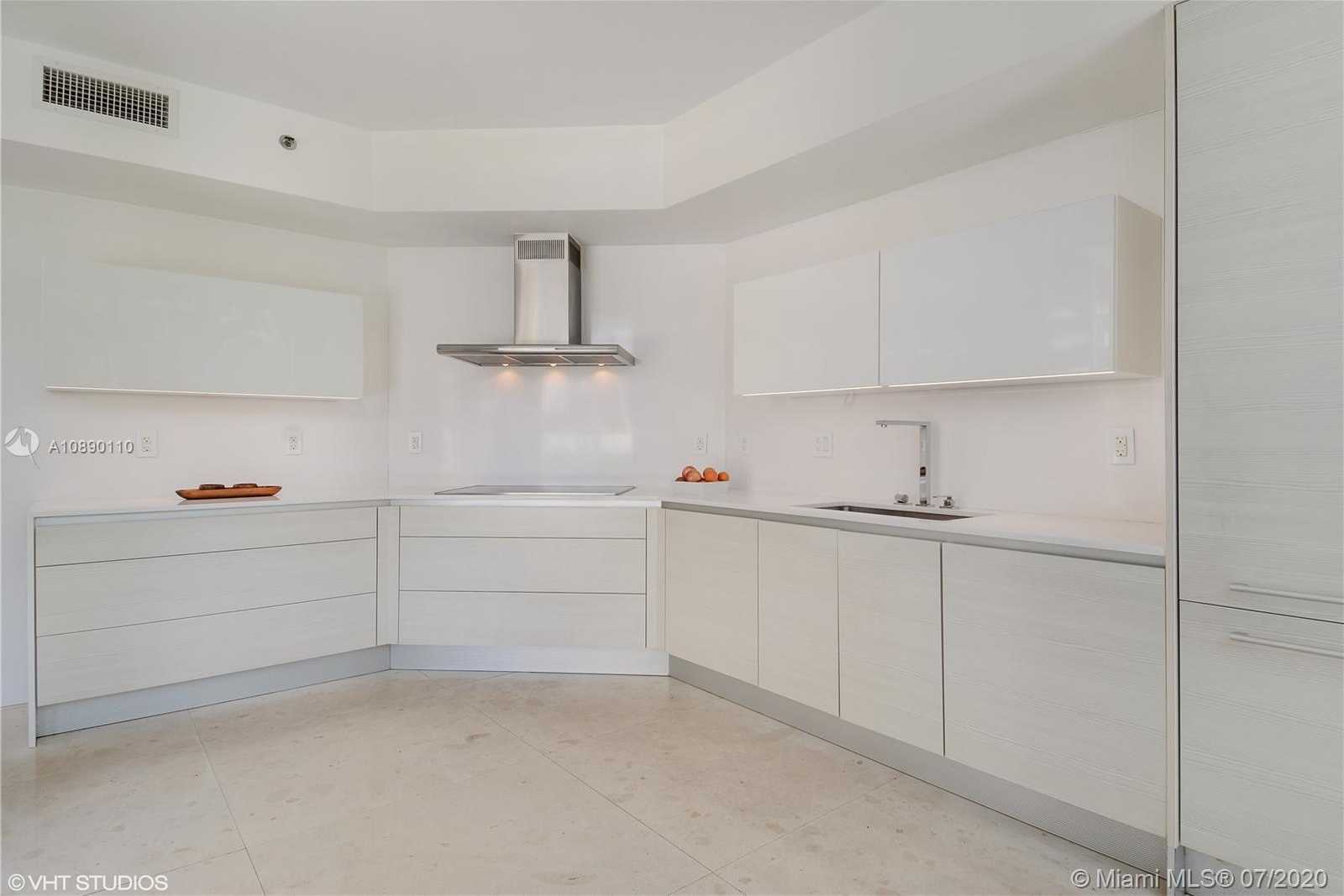 Small Image of 19111 COLLINS AVE #103, Sunny Isles Beach Number 3