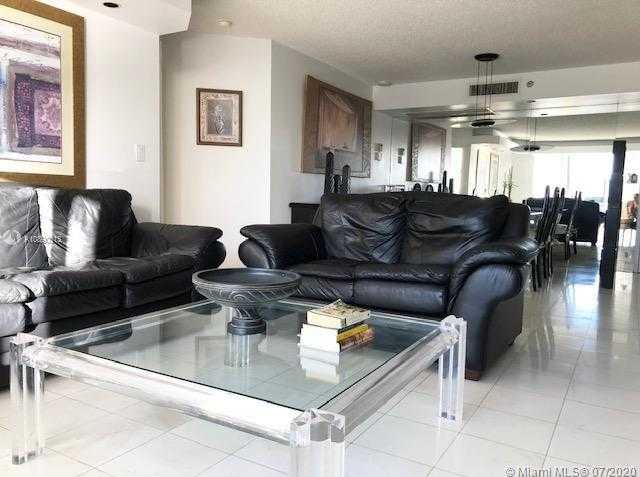 Small Image of 3530 MYSTIC POINTE DR #802, Aventura Number 2