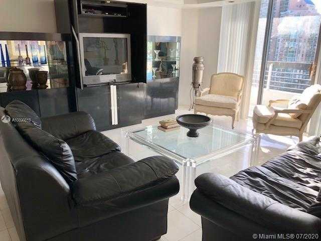 Small Image of 3530 MYSTIC POINTE DR #802, Aventura Number 4
