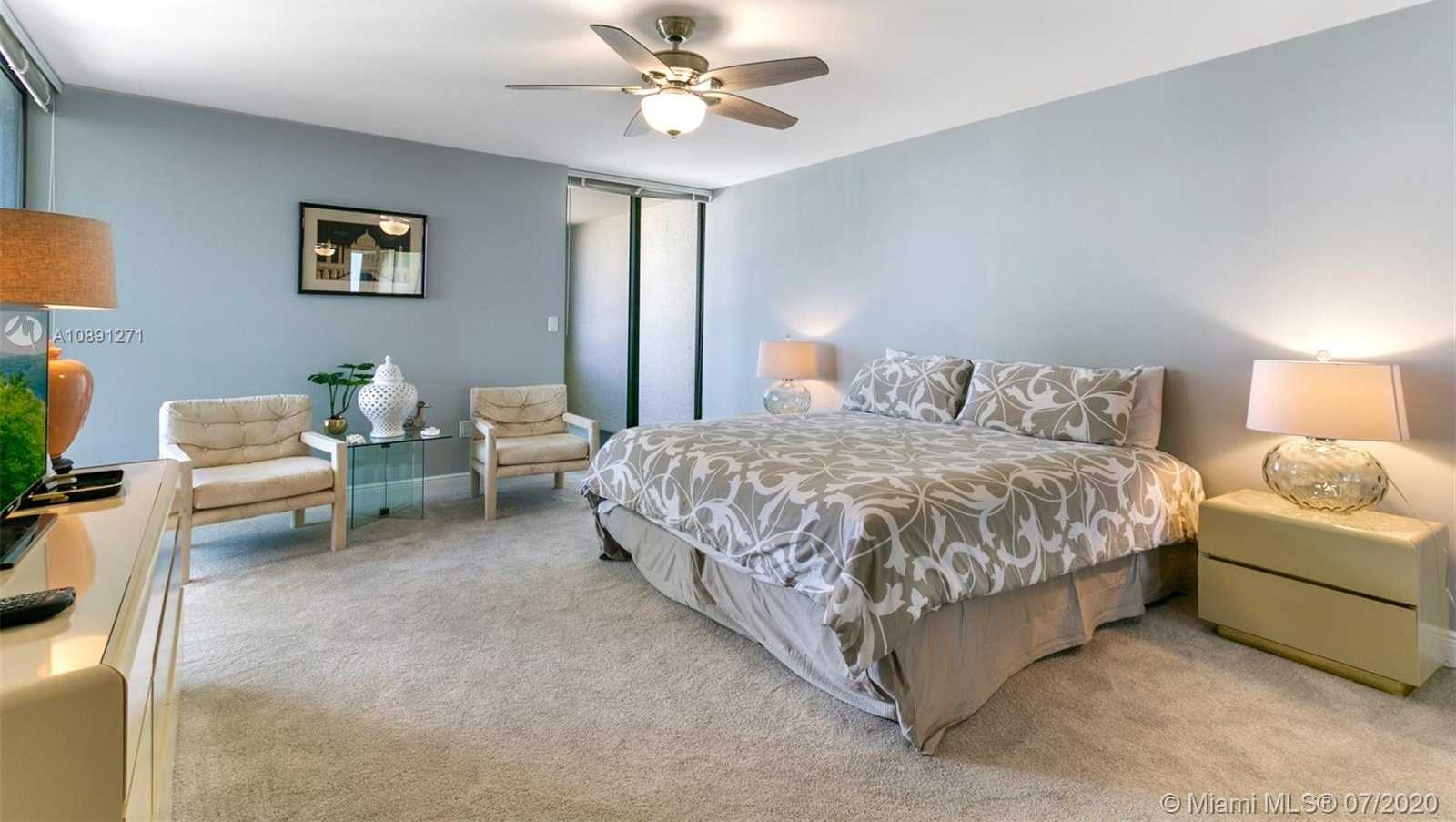 Small Image of 5070 NORTH OCEAN DR #4B, Riviera Beach Number 12