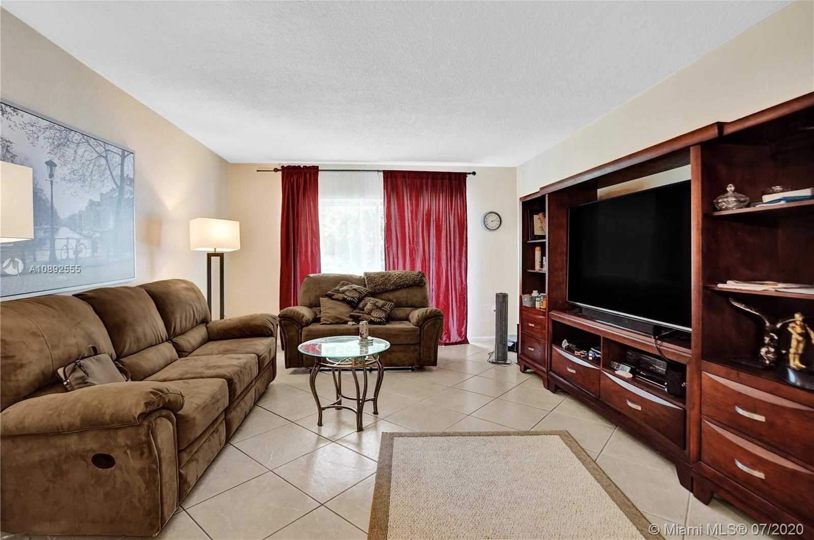 Small Image of 7368 SOUTH WEST 82ND ST #E115, Miami Number 4