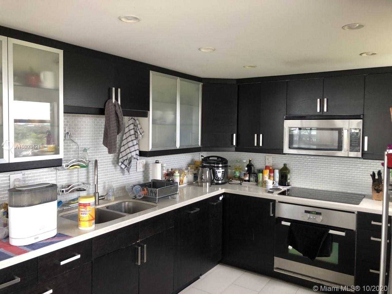 Small Image of 1901 BRICKELL AVE #B1009, Miami Number 5