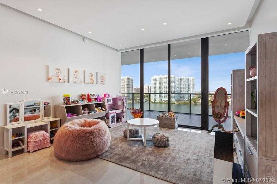 Small Image of 5000 ISLAND ESTATES DR #1207, Aventura Number 13
