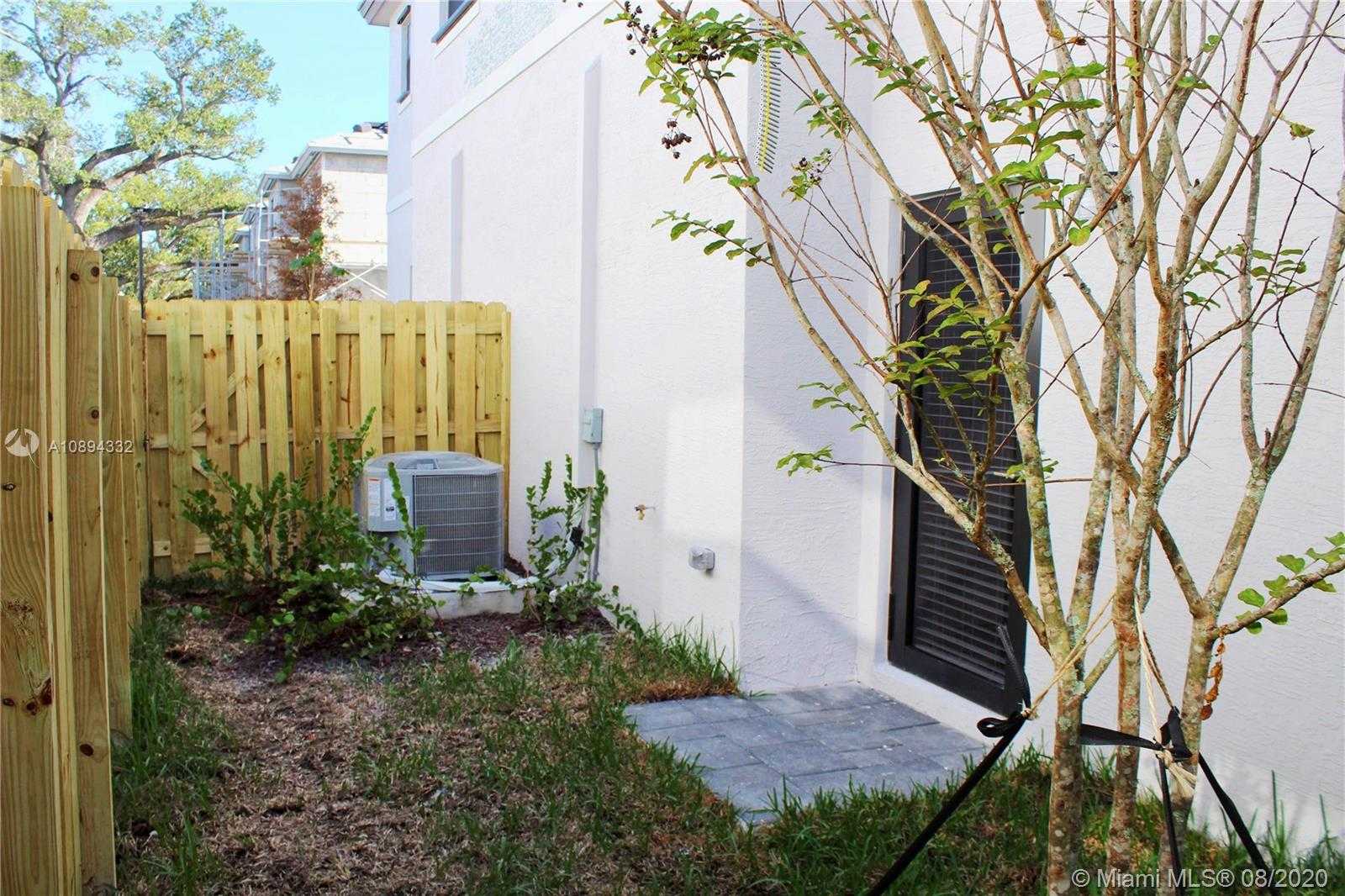 Small Image of 1627 SOUTH WEST 29TH STREET, Fort Lauderdale Number 13
