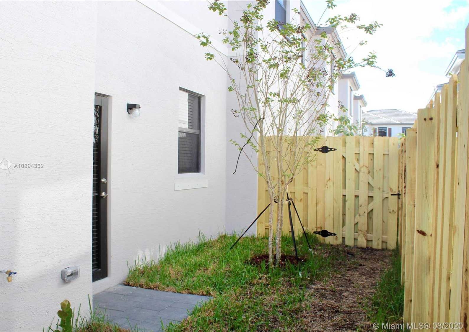 Small Image of 1627 SOUTH WEST 29TH STREET, Fort Lauderdale Number 14