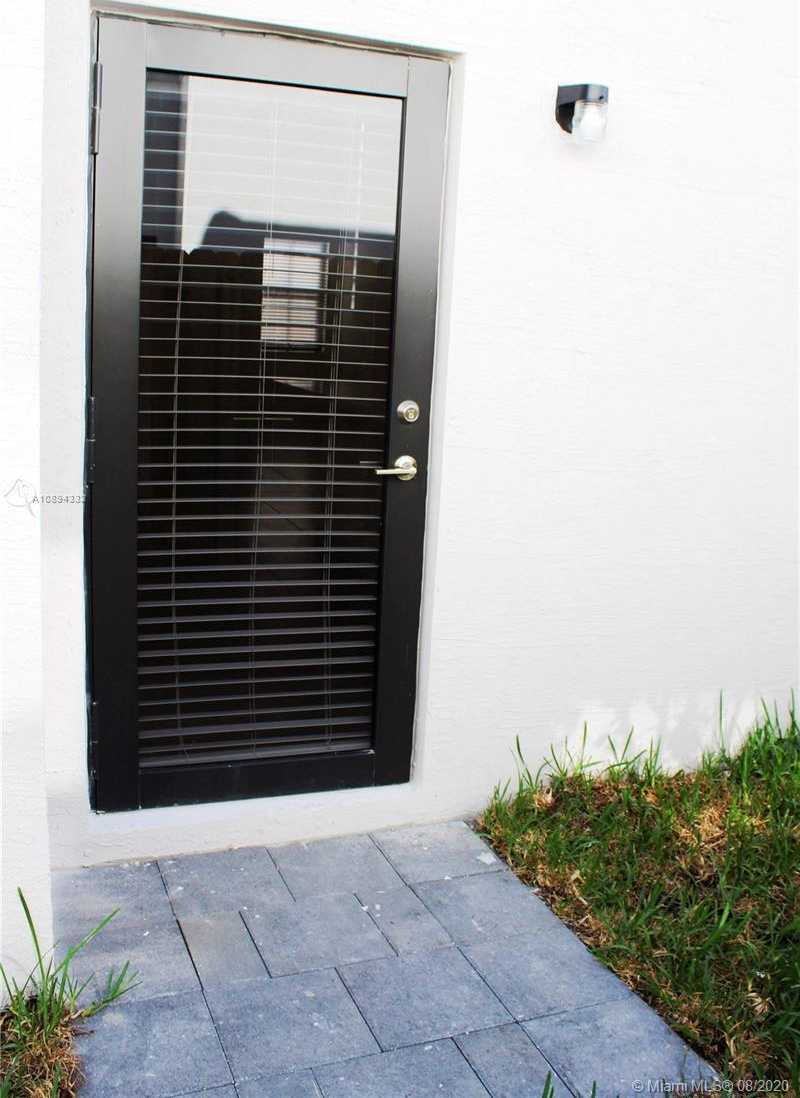 Small Image of 1627 SOUTH WEST 29TH STREET, Fort Lauderdale Number 15