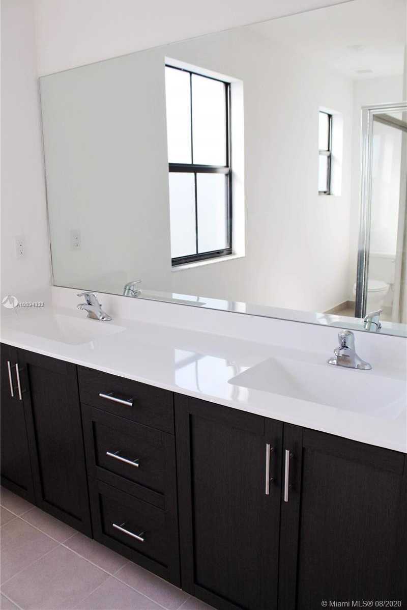Small Image of 1627 SOUTH WEST 29TH STREET, Fort Lauderdale Number 31