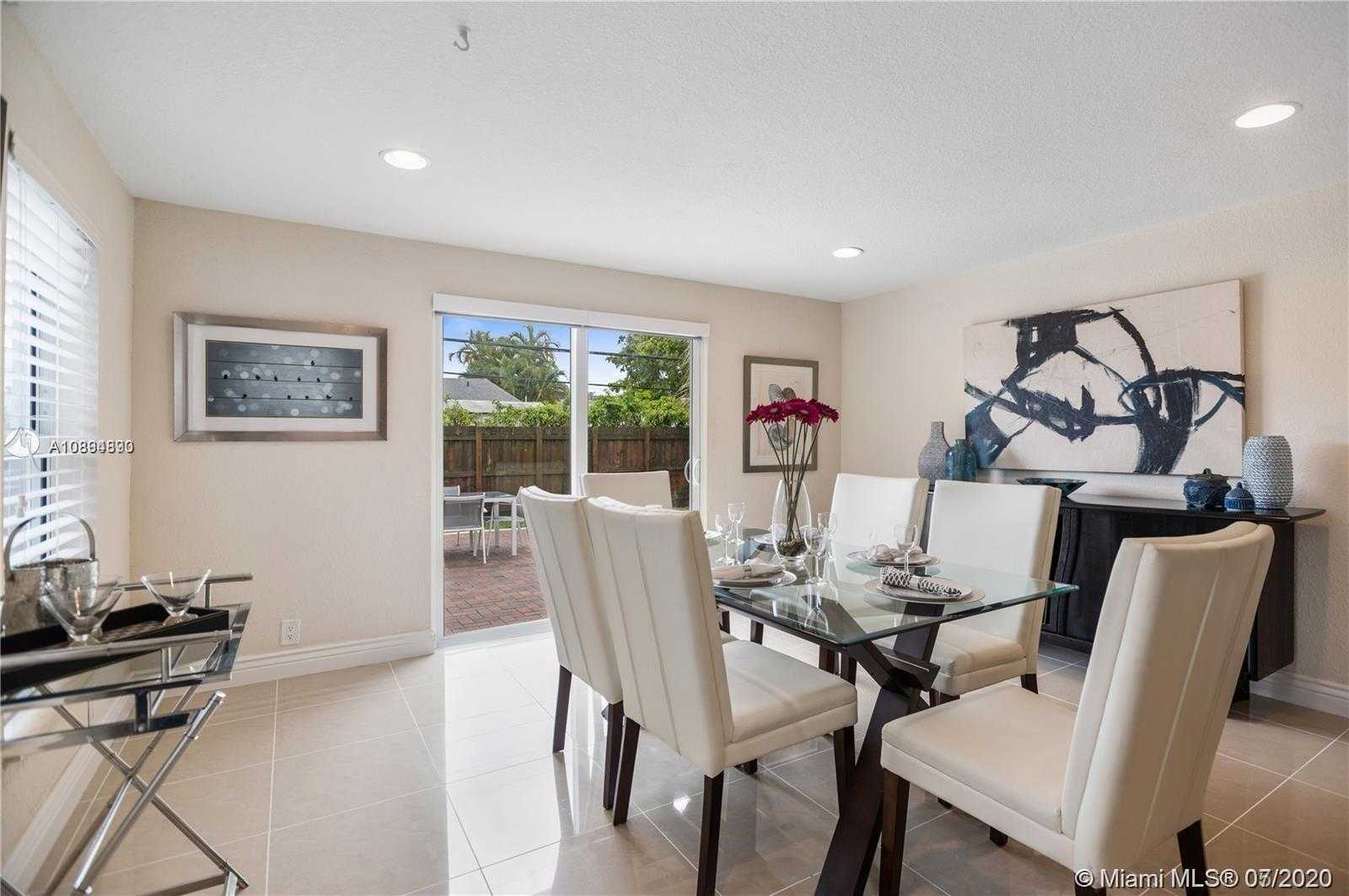 Small Image of 1944 NORTH EAST 26TH DR, Wilton Manors Number 7