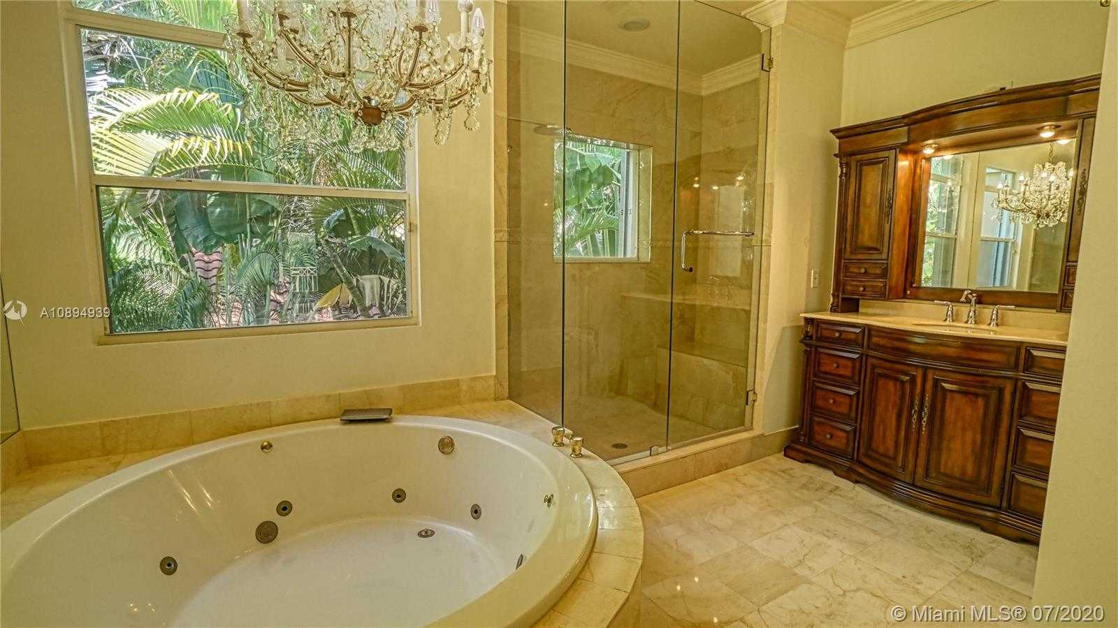 Small Image of 3759 NORTH EAST 207TH TERR, Aventura Number 13