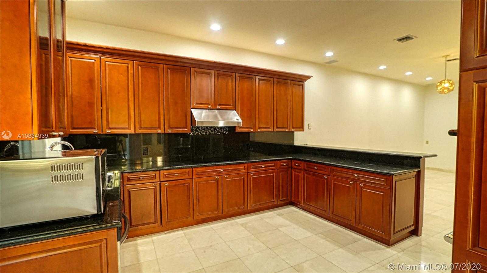 Small Image of 3759 NORTH EAST 207TH TERR, Aventura Number 8
