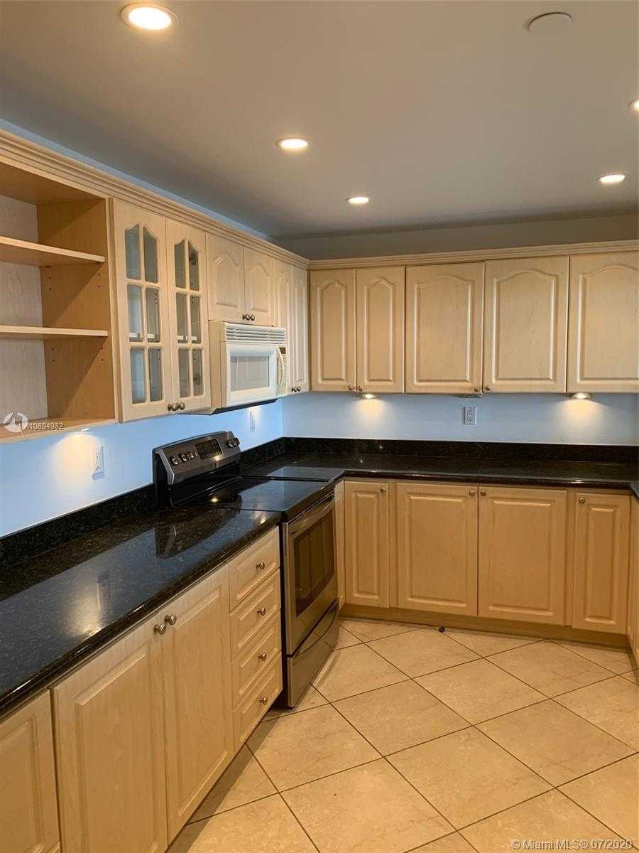 Small Image of 151 CRANDON BLVD #836, Key Biscayne Number 2