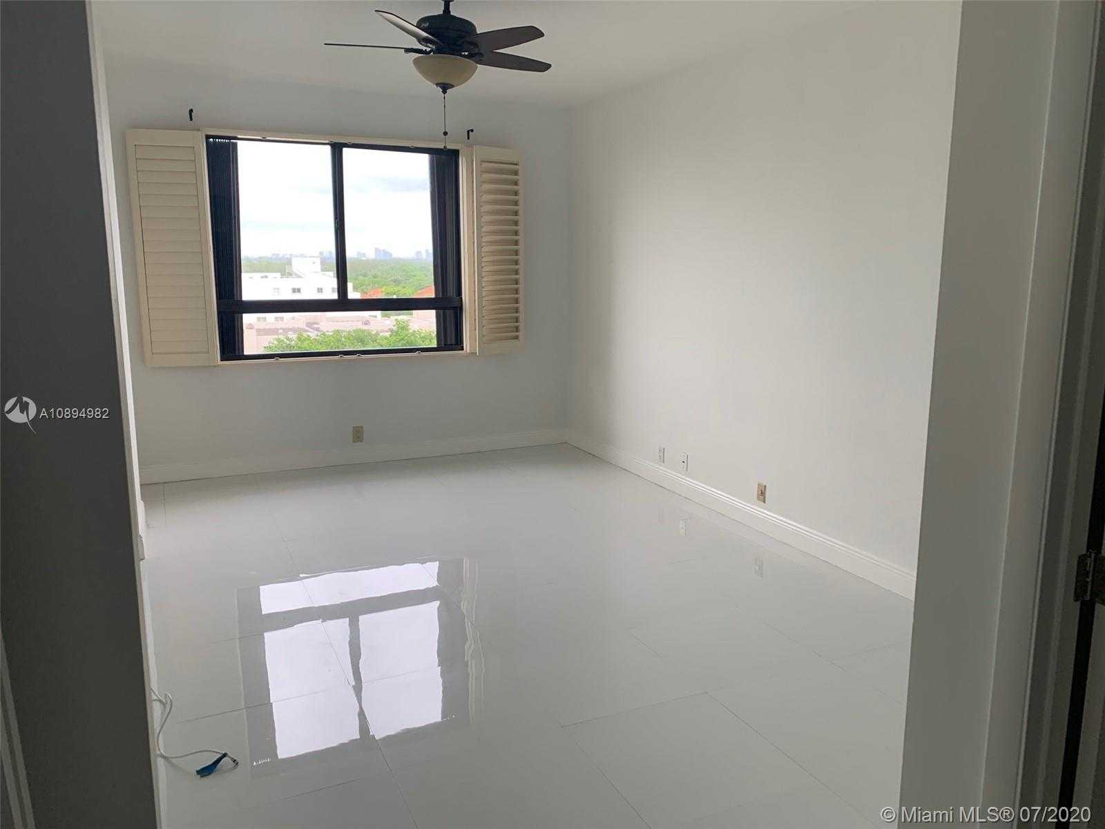 Small Image of 151 CRANDON BLVD #836, Key Biscayne Number 5