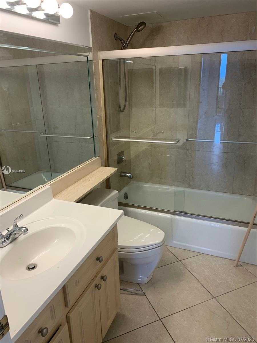 Small Image of 151 CRANDON BLVD #836, Key Biscayne Number 6
