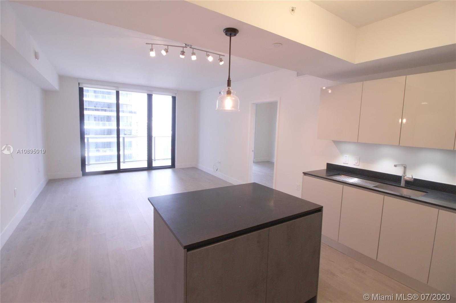 Small Image of 1010 BRICKELL AVE #3509, Miami Number 4