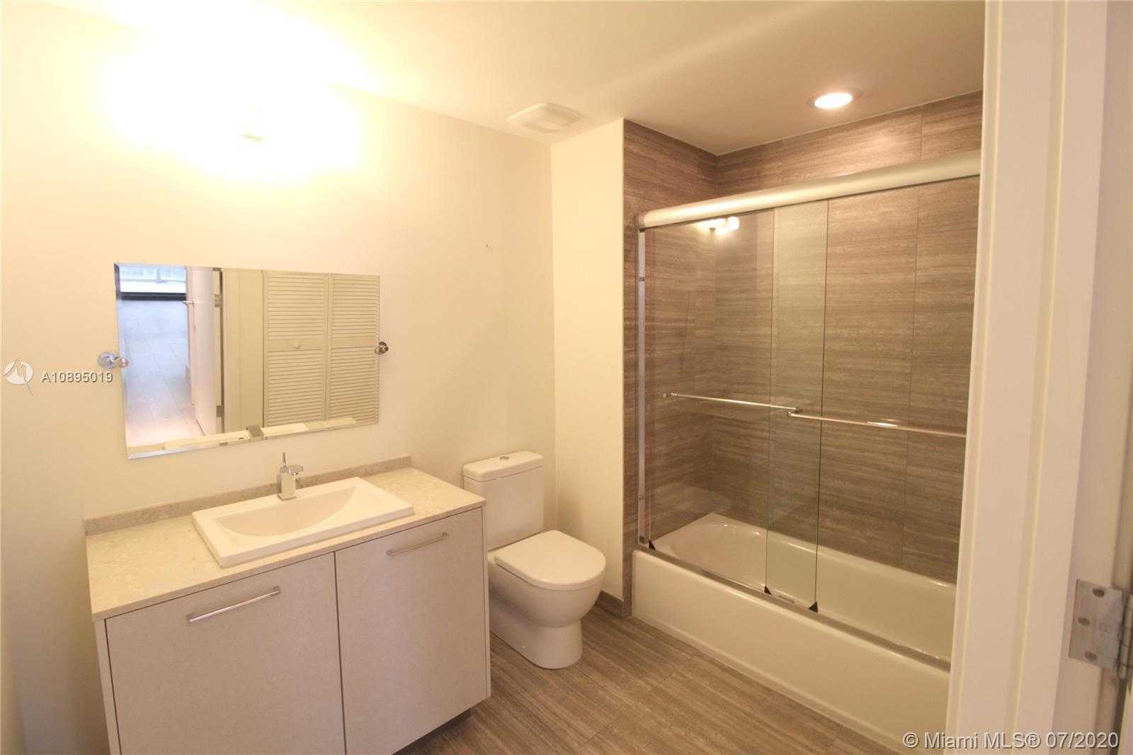 Small Image of 1010 BRICKELL AVE #3509, Miami Number 5