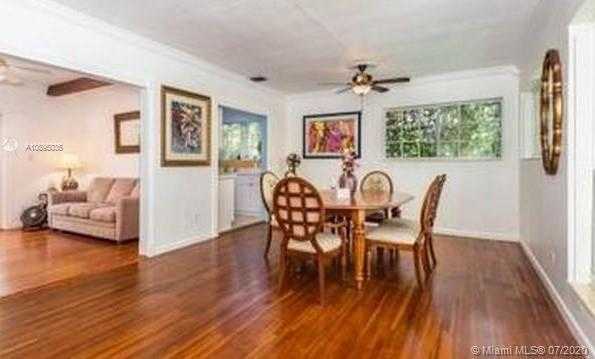 Small Image of 2230 OVERBROOK ST, Miami Number 3