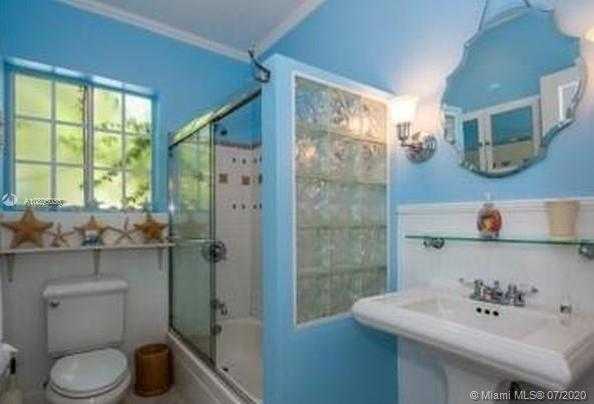 Small Image of 2230 OVERBROOK ST, Miami Number 5