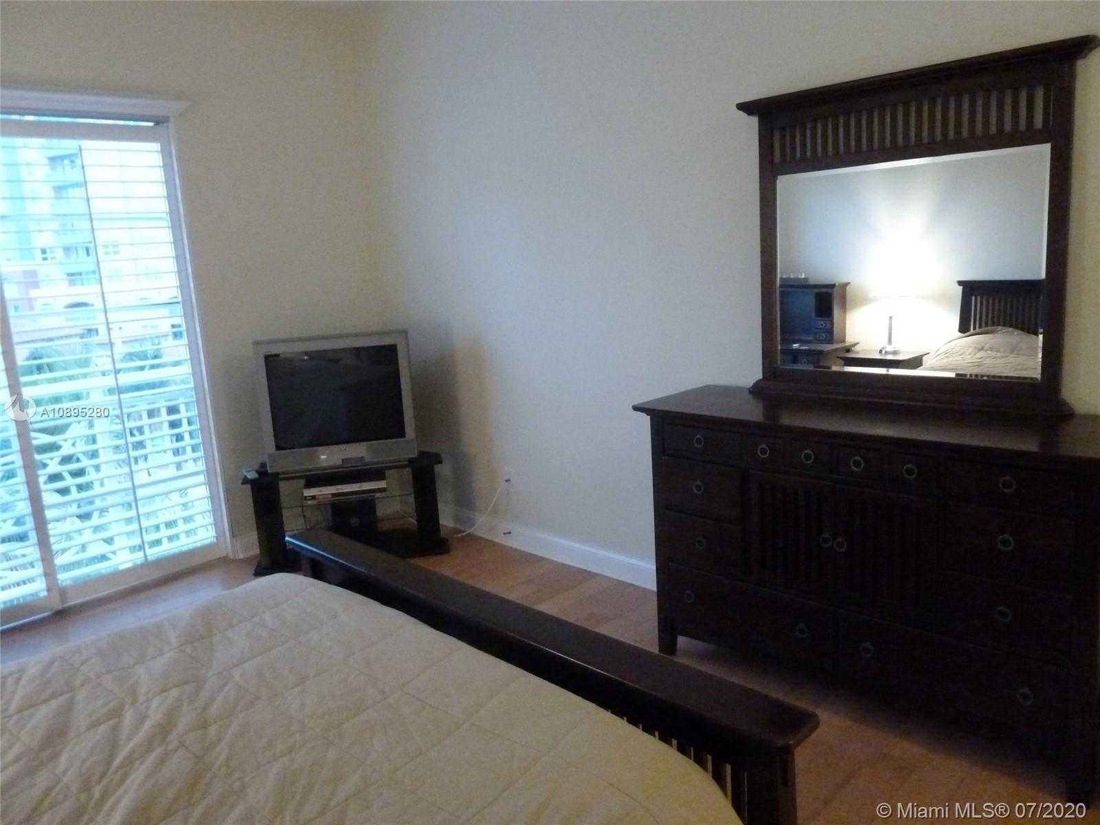 Small Image of 151 MICHIGAN AVE #542, Miami Beach Number 12
