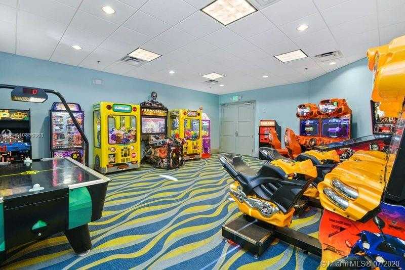 Small Image of 424 OCEAN COURSE AVE #424, Other City - In The State Of Florida Number 17