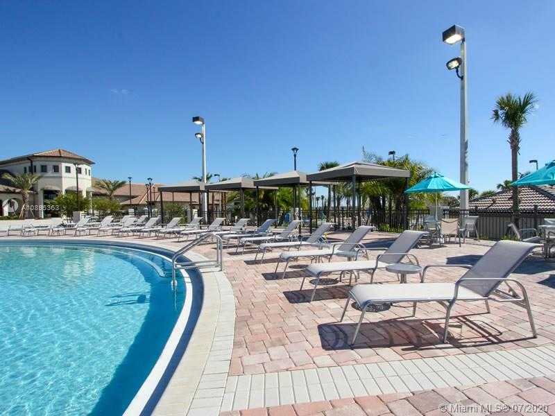 Small Image of 424 OCEAN COURSE AVE #424, Other City - In The State Of Florida Number 25