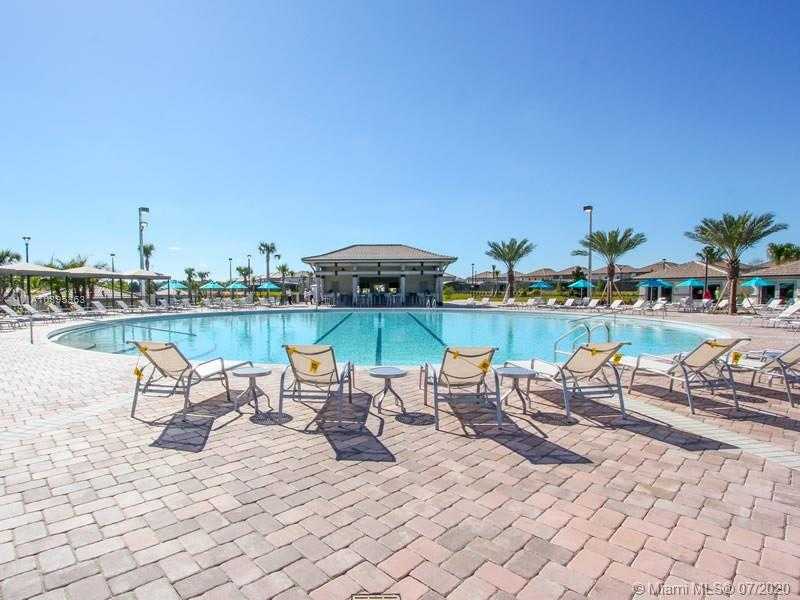 Small Image of 424 OCEAN COURSE AVE #424, Other City - In The State Of Florida Number 26