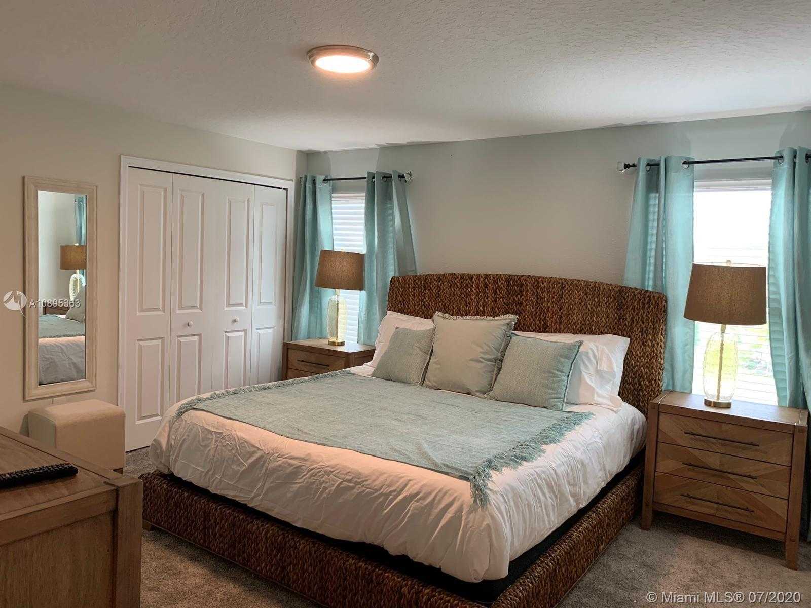 Small Image of 424 OCEAN COURSE AVE #424, Other City - In The State Of Florida Number 4