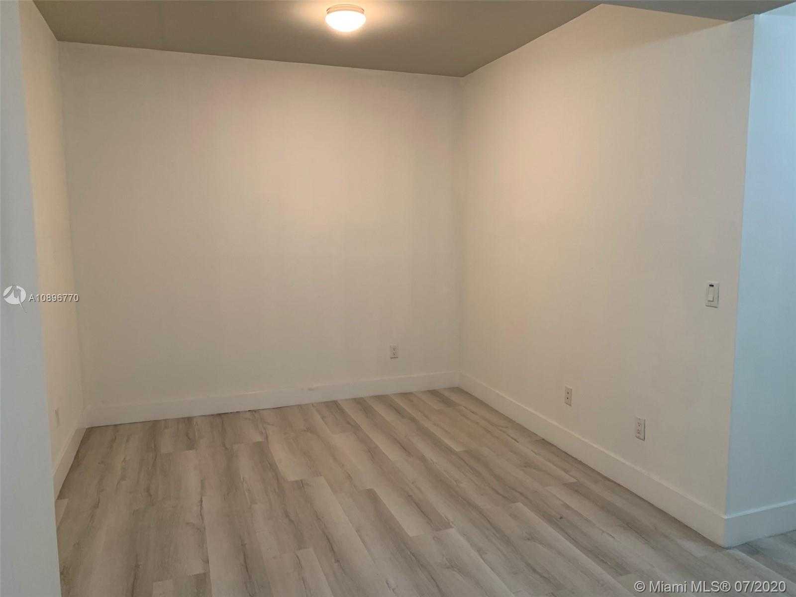 Small Image of 888 BISCAYNE BLVD #1805, Miami Number 13